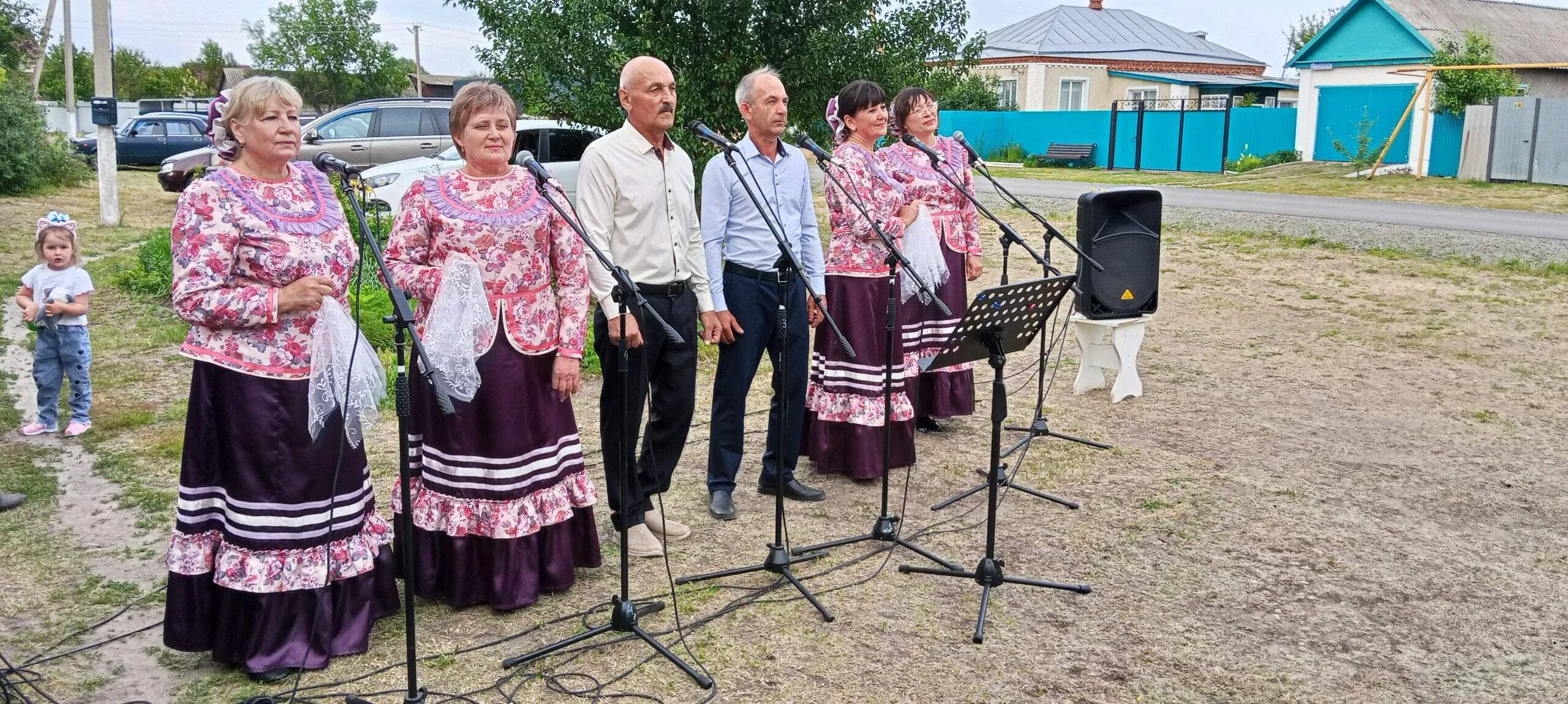 ОТПРАЗДНОВАЛИ ДЕНЬ СОСЕДЕЙ.